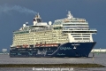 Mein Schiff 2 140526-02.jpg