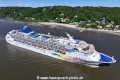 Norwegian Sky 070526-5.jpg