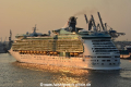 Navigator of the Seas (KB-D290518-05).jpg
