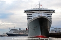 Queen Elizabeth+Queen Mary 2 150712-05.jpg